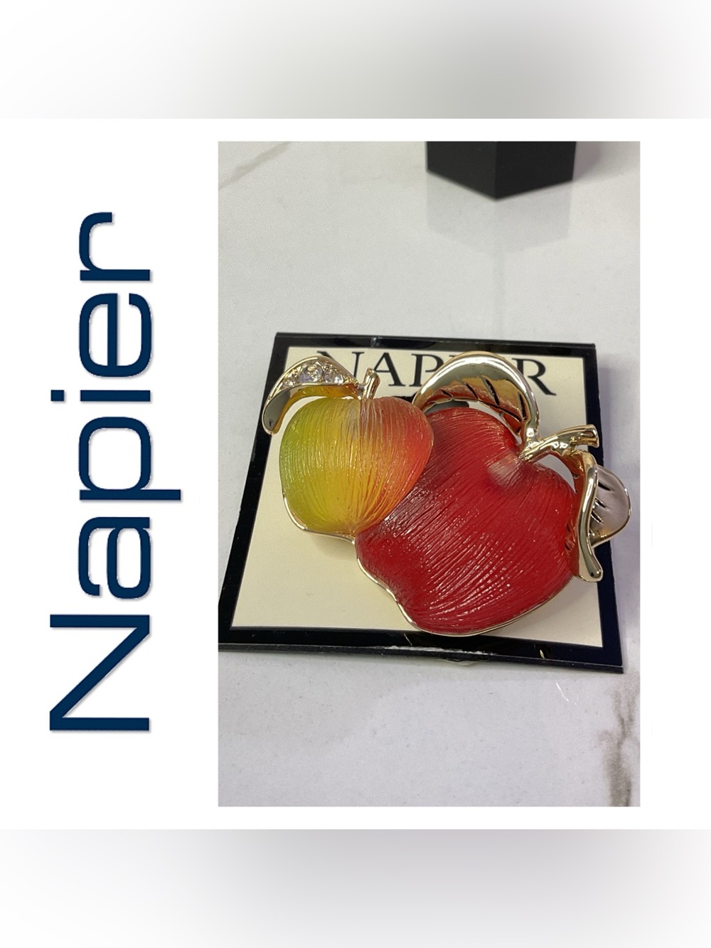 🌟🌟 Napier Gold-Tone Apple Brooch